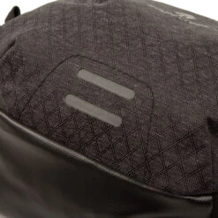 Eagle Creek Wayfinder Waist Pack S|-|Sac De Taille Wayfinder Petit -Travel Storage-Eagle Creek ECK EC0A3SAZ 7EBlack 20 20Charcoal 7Esole 44de4a32 299e 4d7e b43b ee93aed2b445