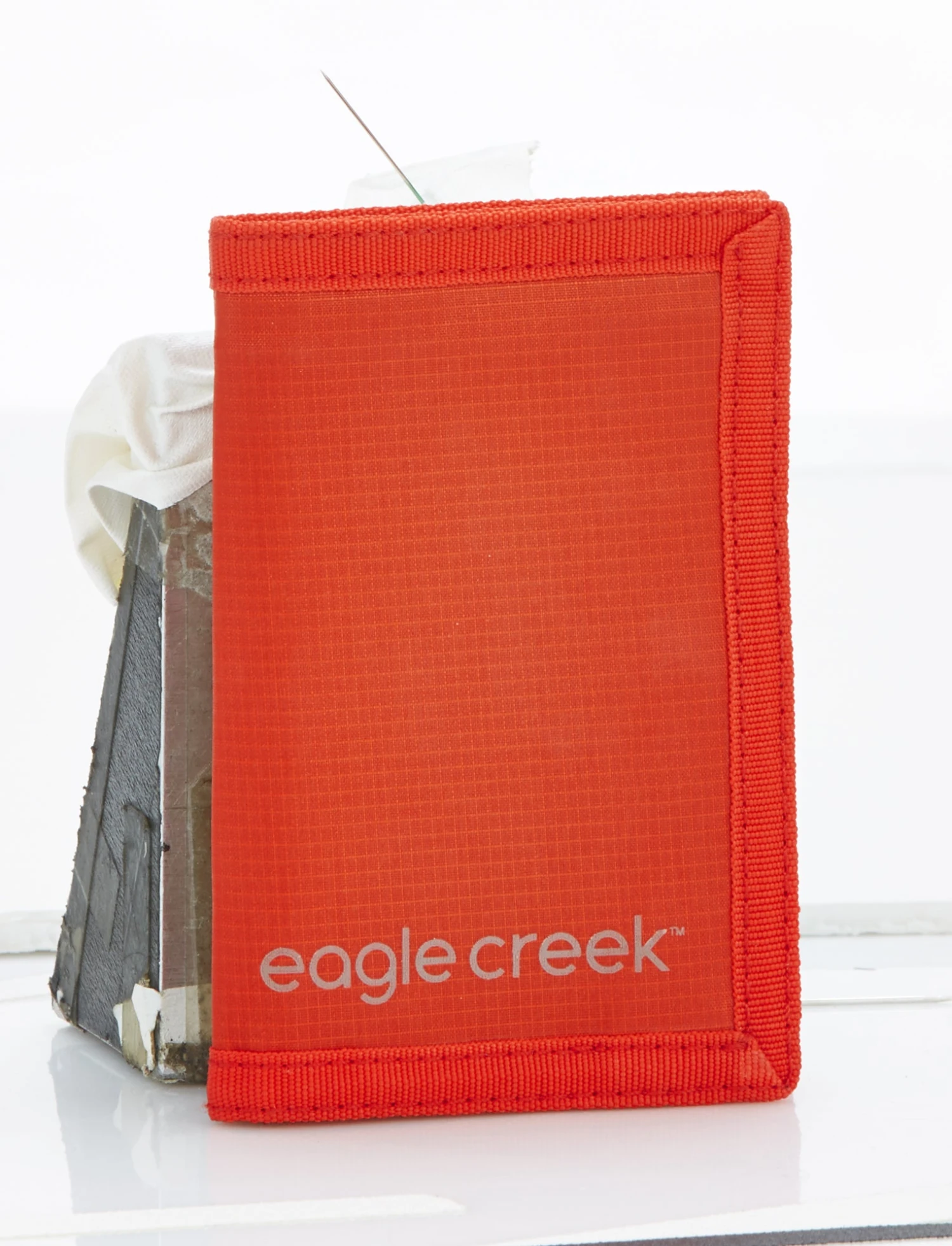 Eagle Creek Secure Tri-Fold Wallet 4 Eagle Creek Secure Tri-Fold Wallet - Image 4